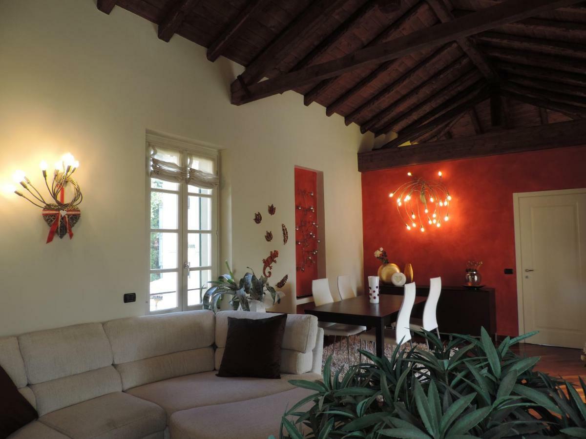 Feeling At Home - Varese Apartment エクステリア 写真