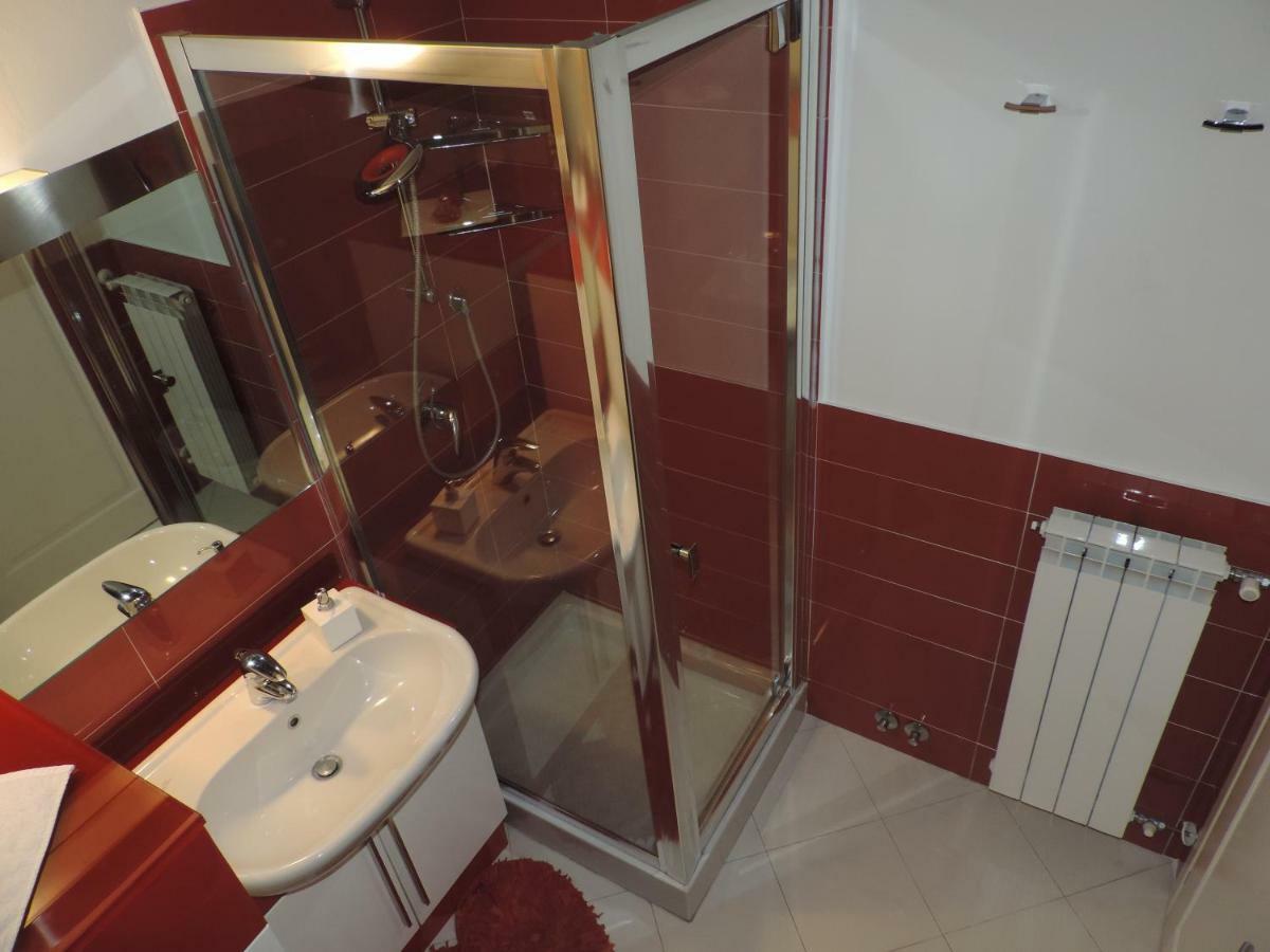 Feeling At Home - Varese Apartment エクステリア 写真