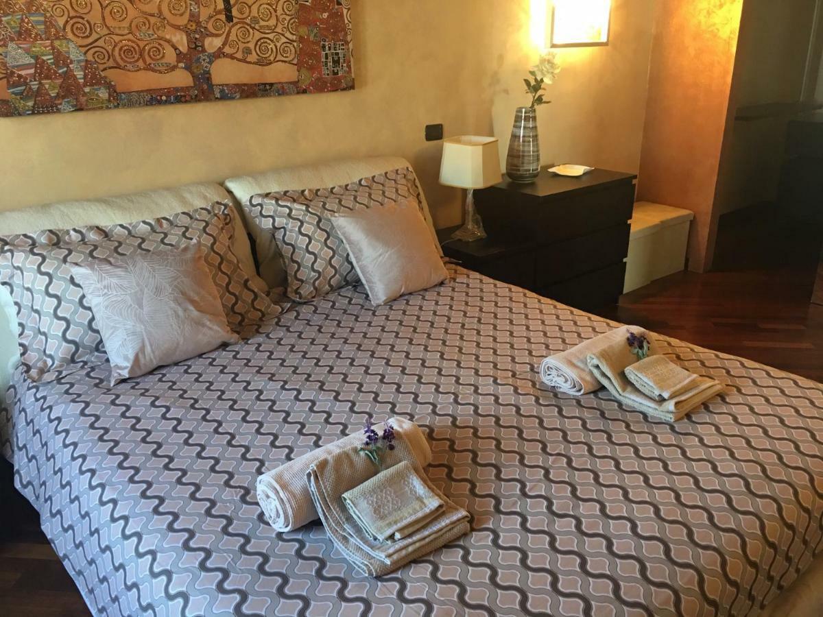 Feeling At Home - Varese Apartment エクステリア 写真